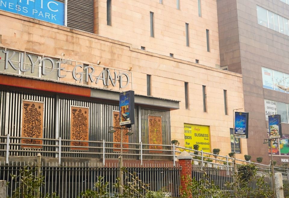 هتل اسکای لاید گرند دهلی